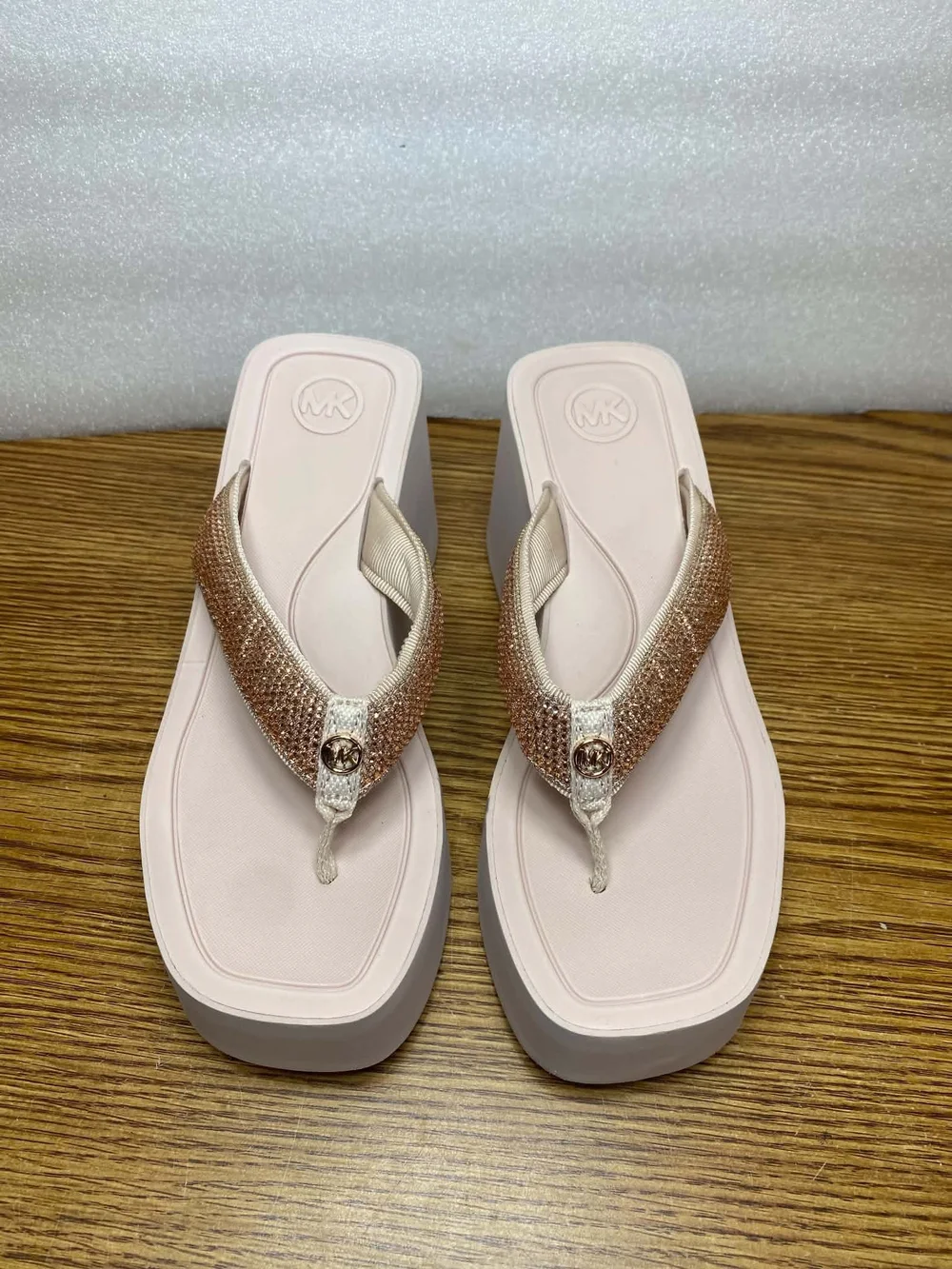 Michael Kors Women's Chandler Wedge Rose Gold Thong Slip On Sandals Size 8M